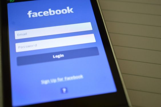 Facebook et la gestion du profil des utilisateurs décédés