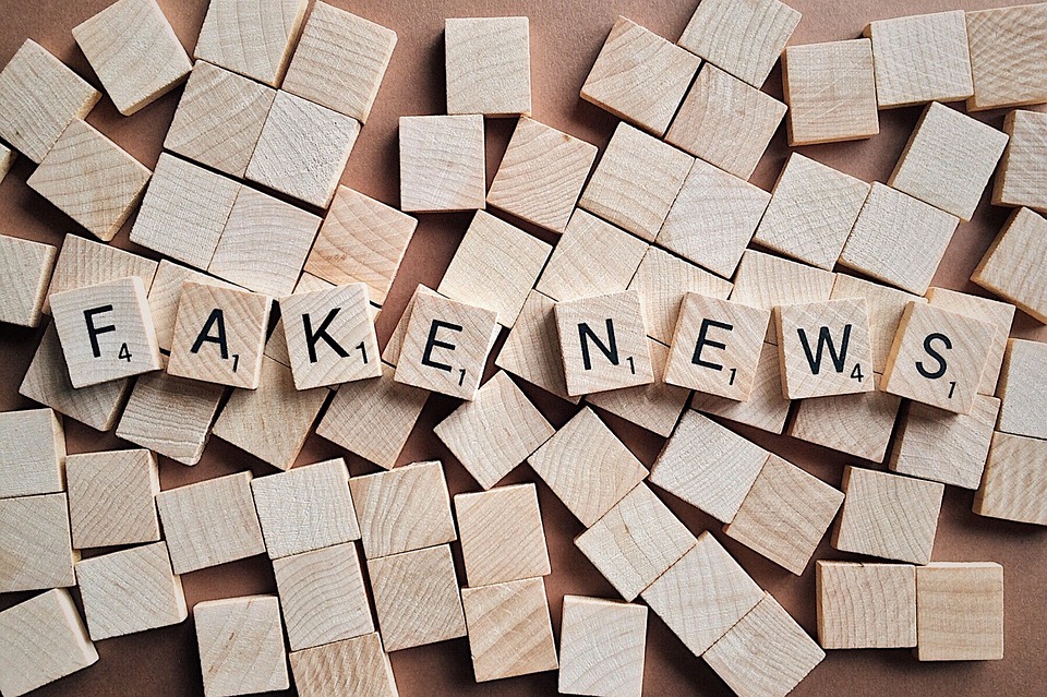 Facebook Un nouveau logiciel pour lutter contre les fake news