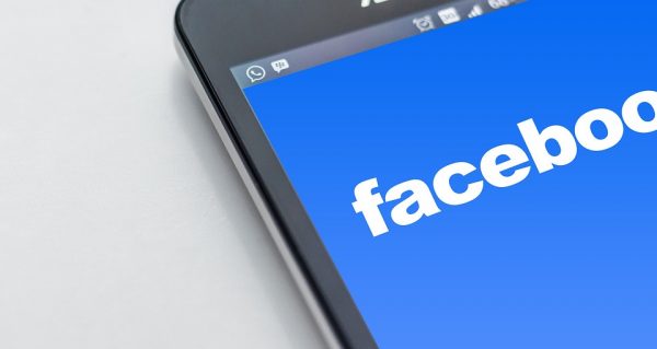 Facebook sanctionne les éditeurs... et les internautes !