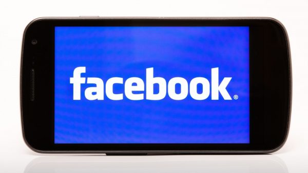 Pourquoi Facebook a-t-il décidé de désactiver le compte de Donald Trump