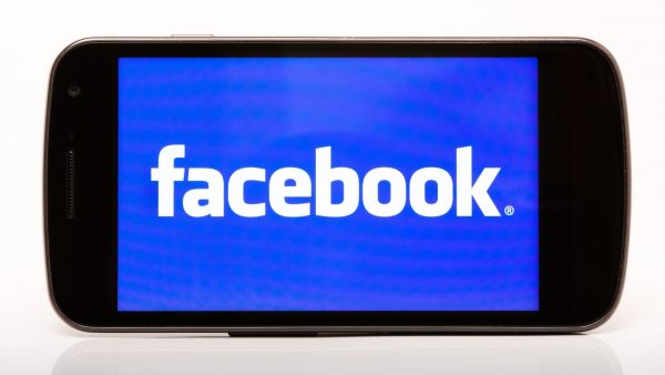 Pourquoi Facebook a-t-il décidé de désactiver le compte de Donald Trump